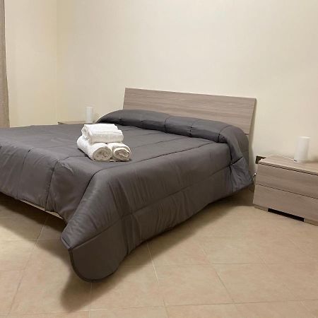 Apartamento Casa Olivella Santa Flavia Exterior foto